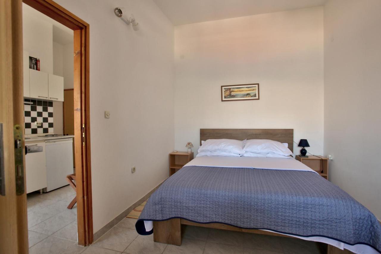 Apartman Branko Pag Town Eksteriør bilde